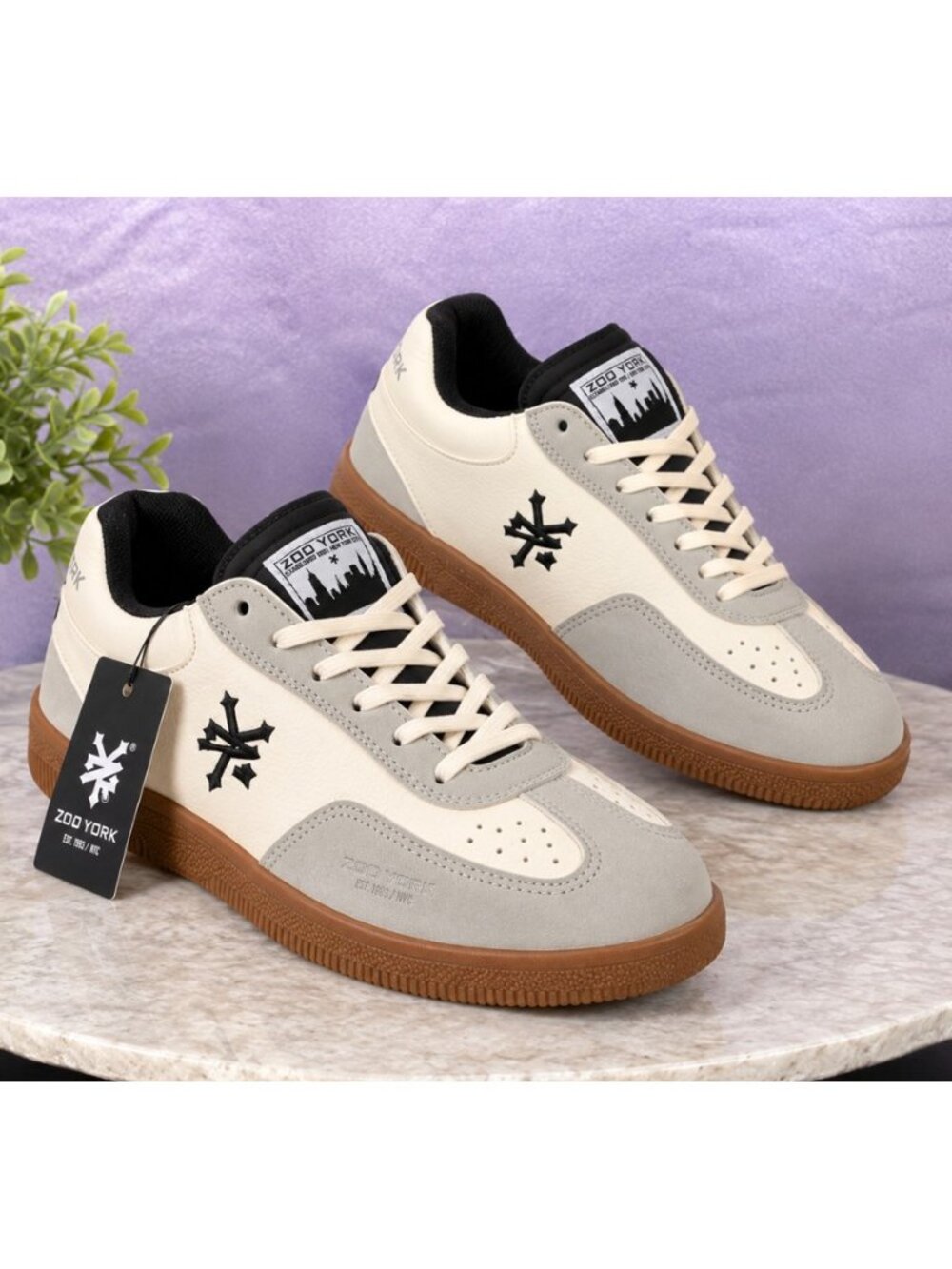 Zoo York Retro Low Top Sneakers Cream Gray Gum Sole Size 7 NWT